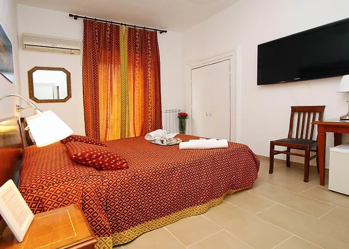 Key Center Guest house